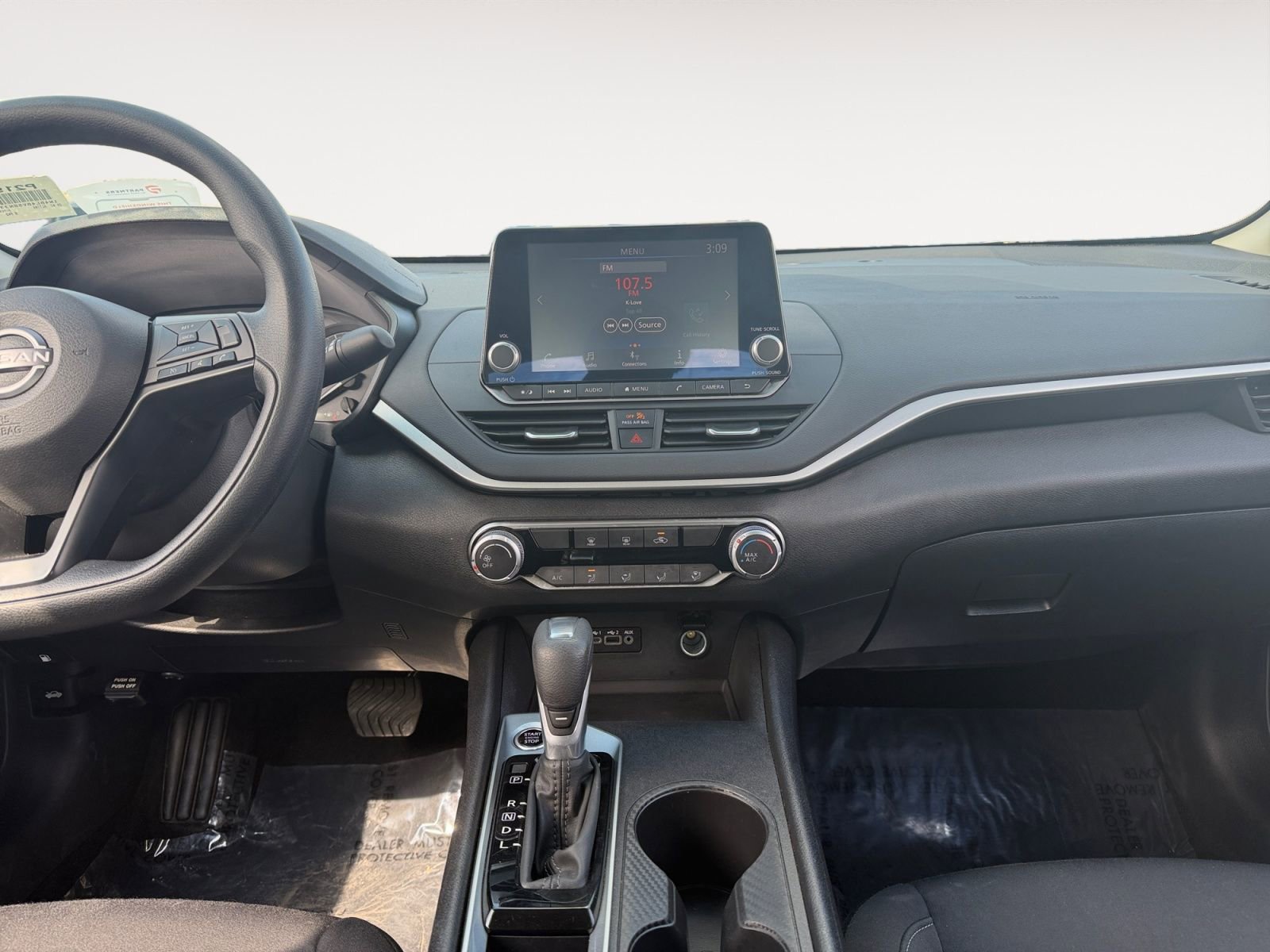 Used 2025 Nissan Altima 2.5 S image 11