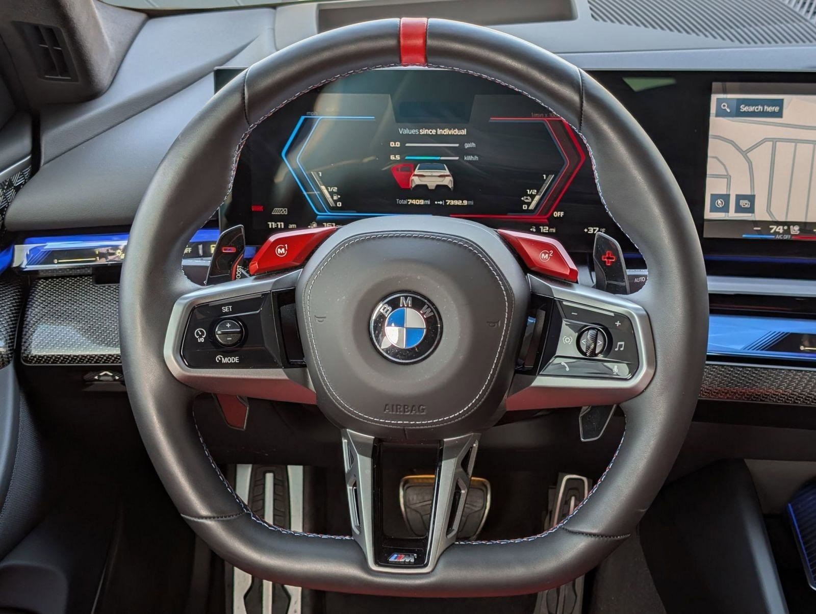 Used 2025 BMW M5 w/ Carbon Package image 27