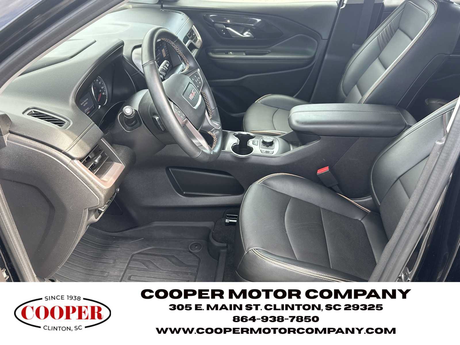 Used 2024 GMC Terrain AT4 w/ Tech Package AWD/4WD image 10