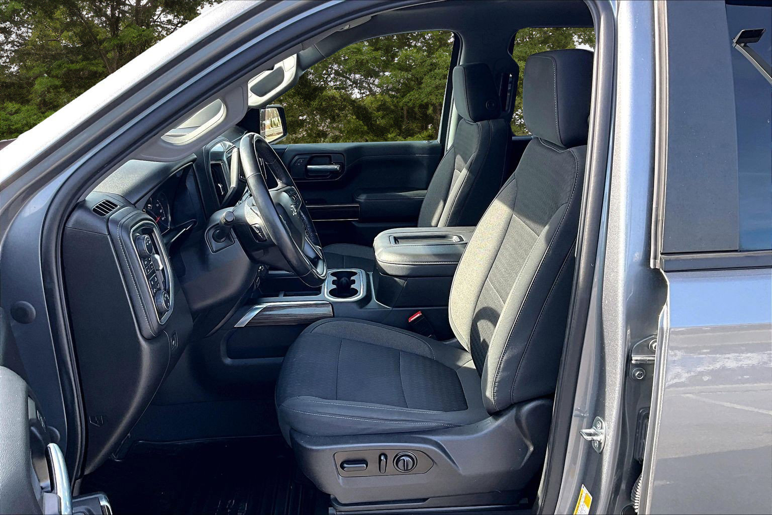 Used 2021 Chevrolet Silverado 1500 RST w/ All Star Edition Plus image 23