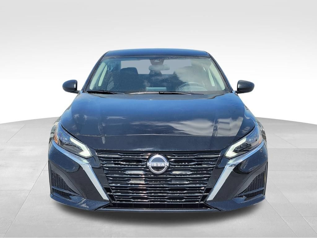 New 2026 Nissan Altima 2.5 SV FWD image 9