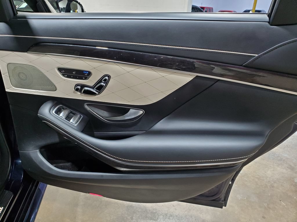 Used 2017 Mercedes-Benz S 550 4MATIC Sedan image 28