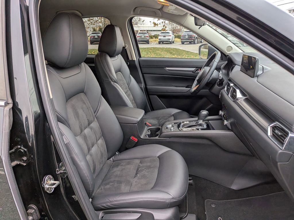 Used 2021 MAZDA CX-5 Touring image 26