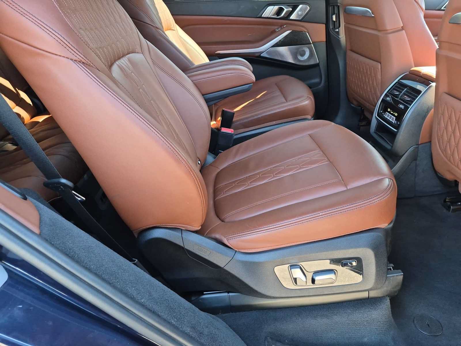 Used 2024 BMW X7 M60i w/ Executive Package AWD/4WD image 18