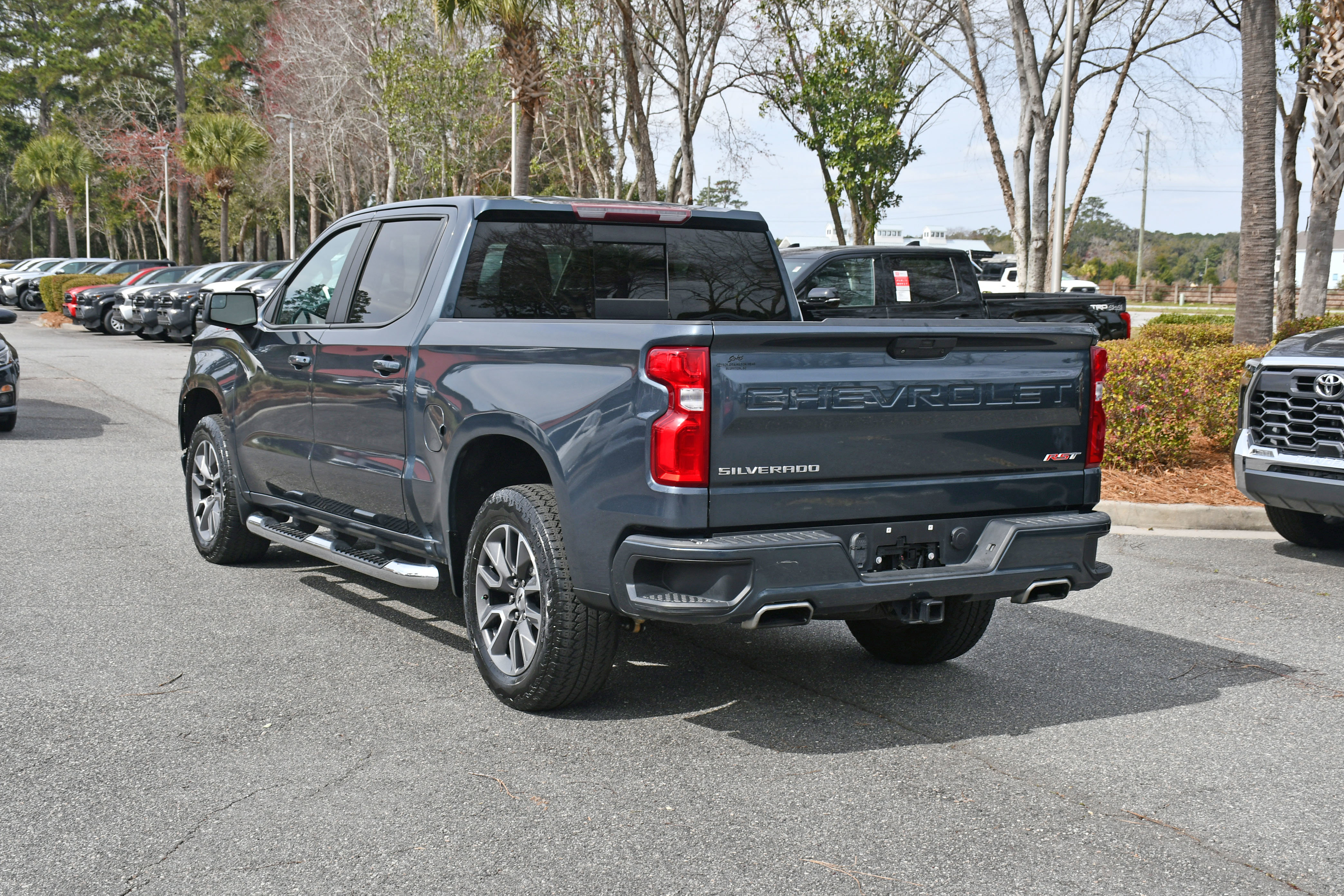 Used 2020 Chevrolet Silverado 1500 RST image 3