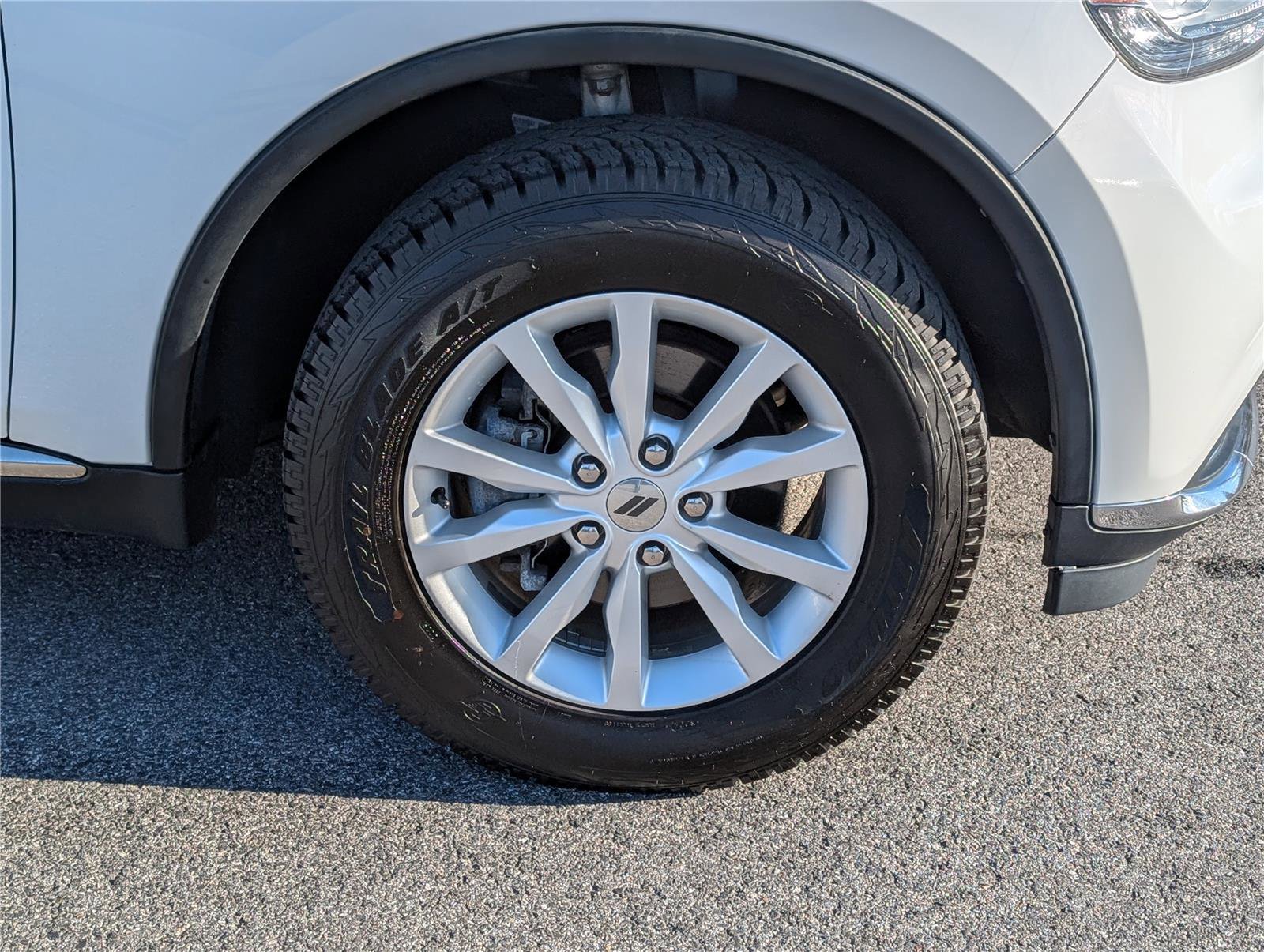 Used 2020 Dodge Durango SXT image 9