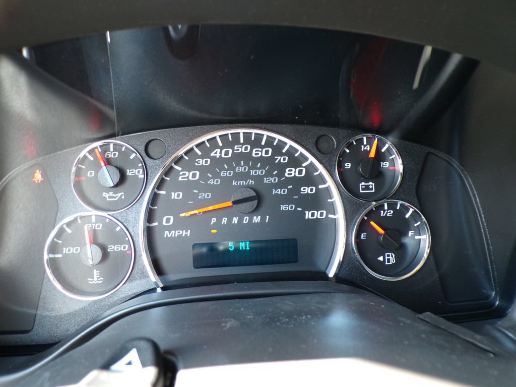 New 2026 Chevrolet Express 2500 Extended w/ Driver Convenience Package RWD image 24
