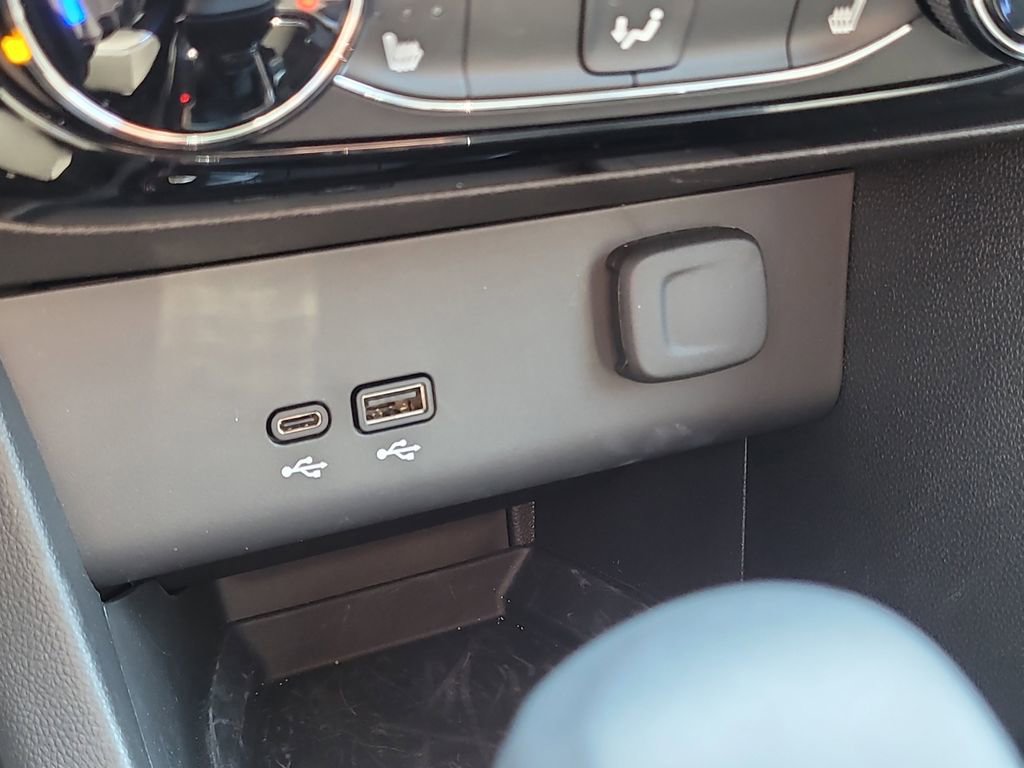 Used 2025 Buick Encore GX Sport Touring w/ Comfort Package image 23