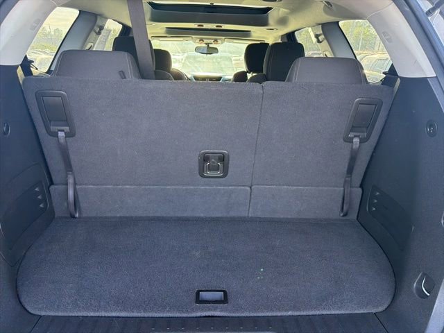 Used 2016 Chevrolet Traverse LT w/ Style and Technology Package FWD image 30