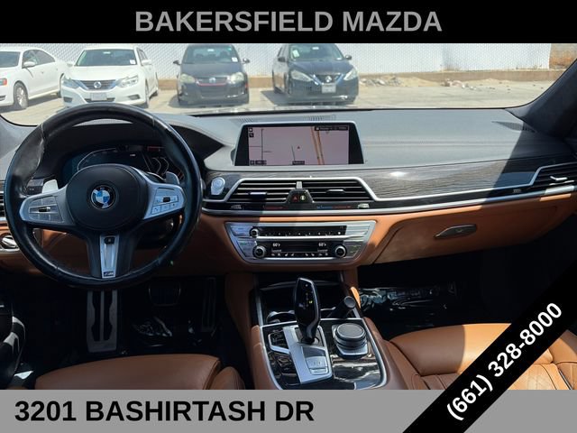 Used 2021 BMW 750i xDrive w/ Luxury Rear Seating Package AWD/4WD image 12