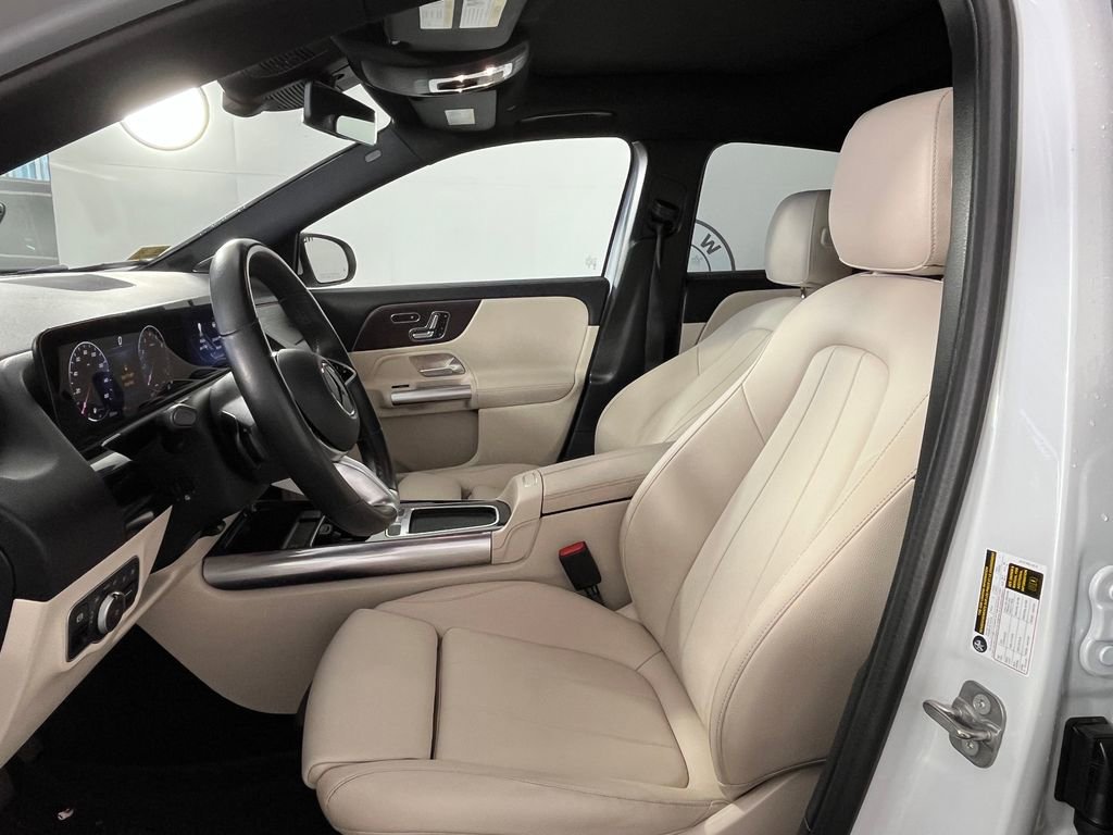 Used 2024 Mercedes-Benz GLA 250 4MATIC w/ Winter Heating Package image 30