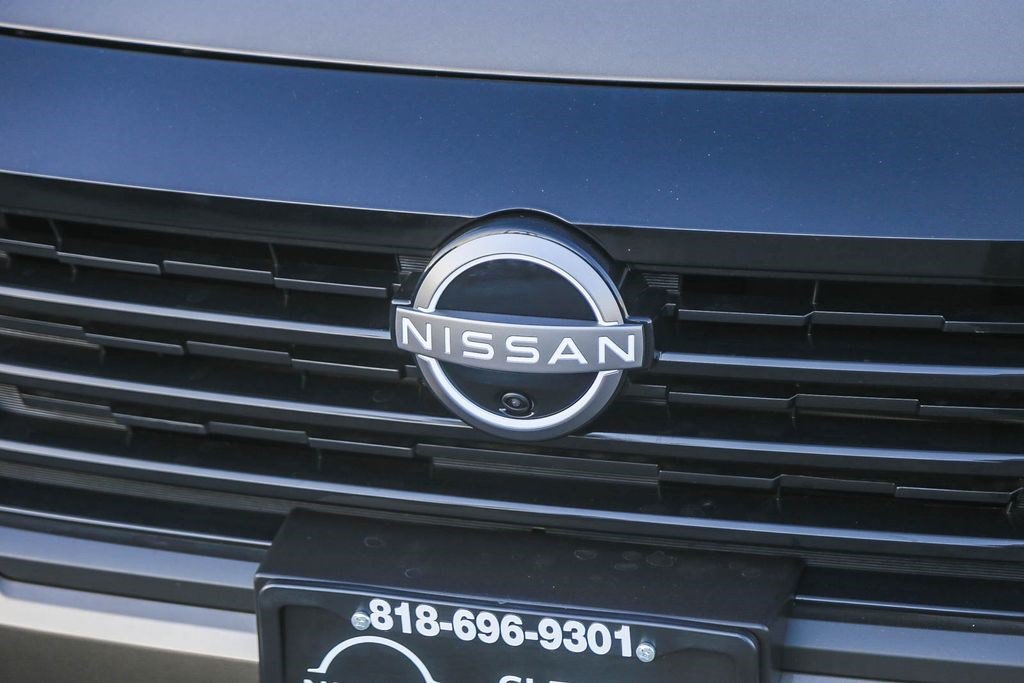 New 2026 Nissan Kicks SR FWD image 5