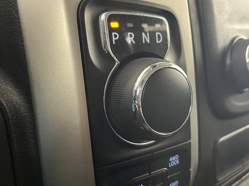 Used 2020 RAM 1500 Classic SLT image 24