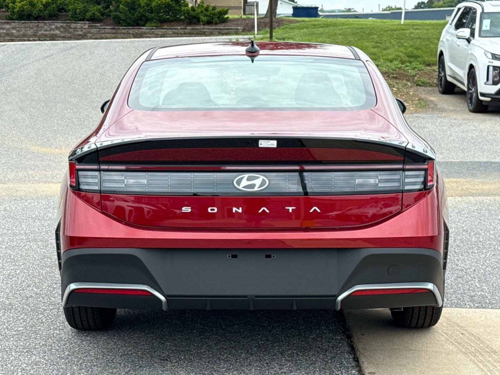 New 2025 Hyundai Sonata SE image 14