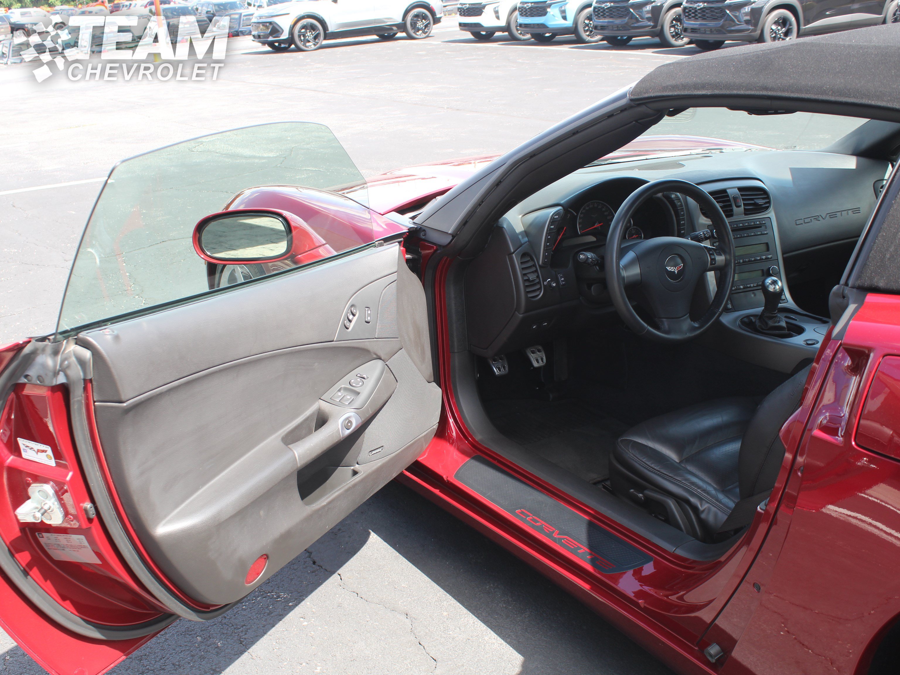 Used 2007 Chevrolet Corvette Convertible w/ Preferred Equipment Group RWD image 10