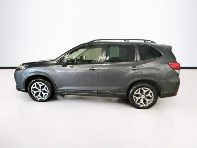 Used 2023 Subaru Forester Premium AWD/4WD image 4