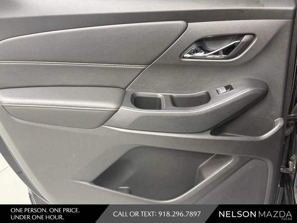 Used 2019 Chevrolet Traverse LS FWD image 31