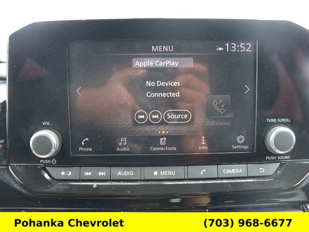 Used 2022 Nissan Pathfinder SV image 13