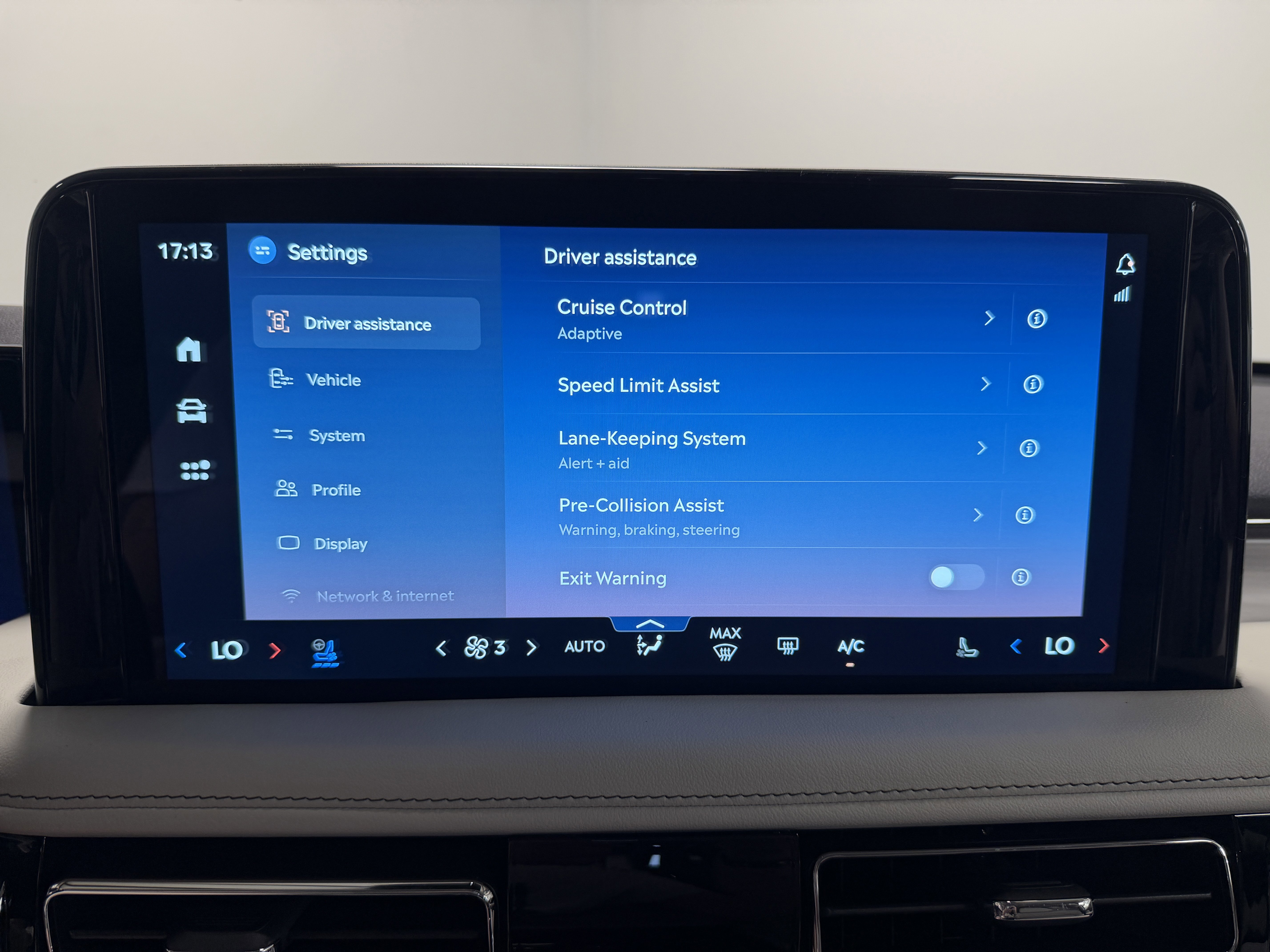 New 2026 Lincoln Aviator Reserve AWD/4WD image 9