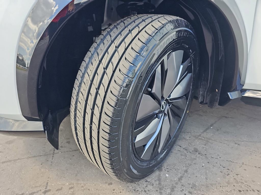 Used 2023 Nissan Ariya FWD image 34