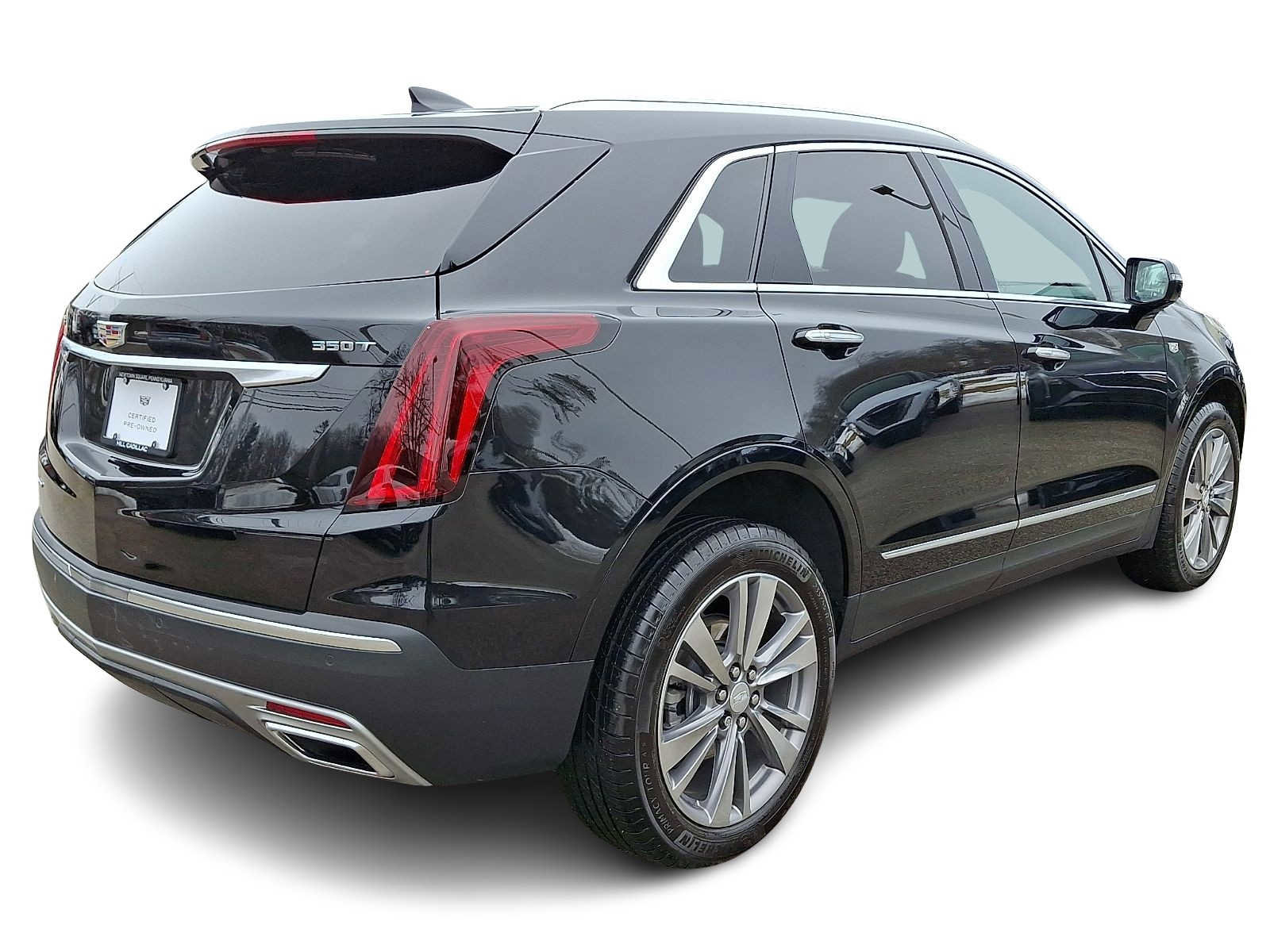 Certified 2024 Cadillac XT5 Premium Luxury w/ LPO, Floor Liner Package image 5