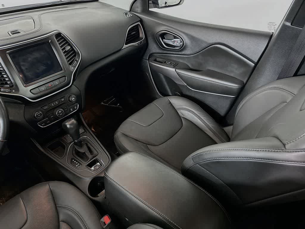 Used 2021 Jeep Cherokee Latitude Lux w/ Comfort/Convenience Group FWD image 11