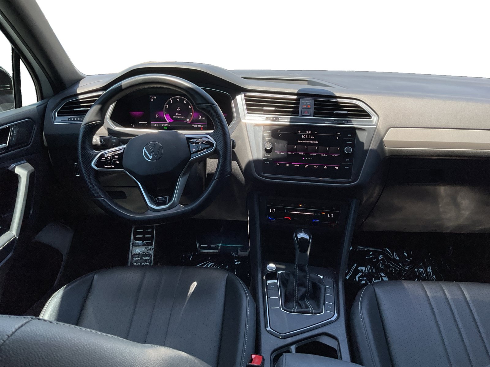 Used 2023 Volkswagen Tiguan SE R-Line FWD image 14