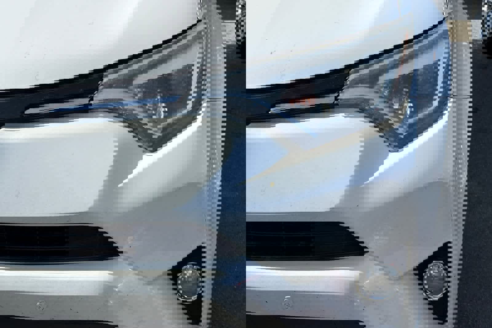 Used 2017 Toyota RAV4 Limited w/ Advanced Technology Package image 11