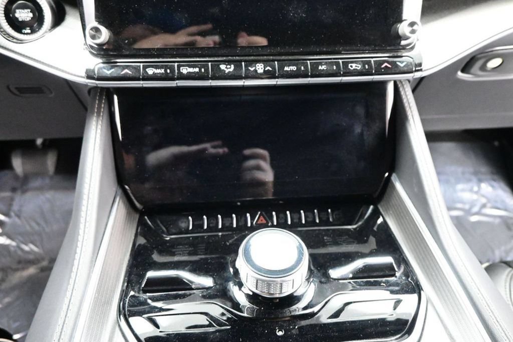 Used 2024 Jeep Grand Wagoneer Series II Obsidian w/ Quick Order Packagew 28T AWD/4WD image 20