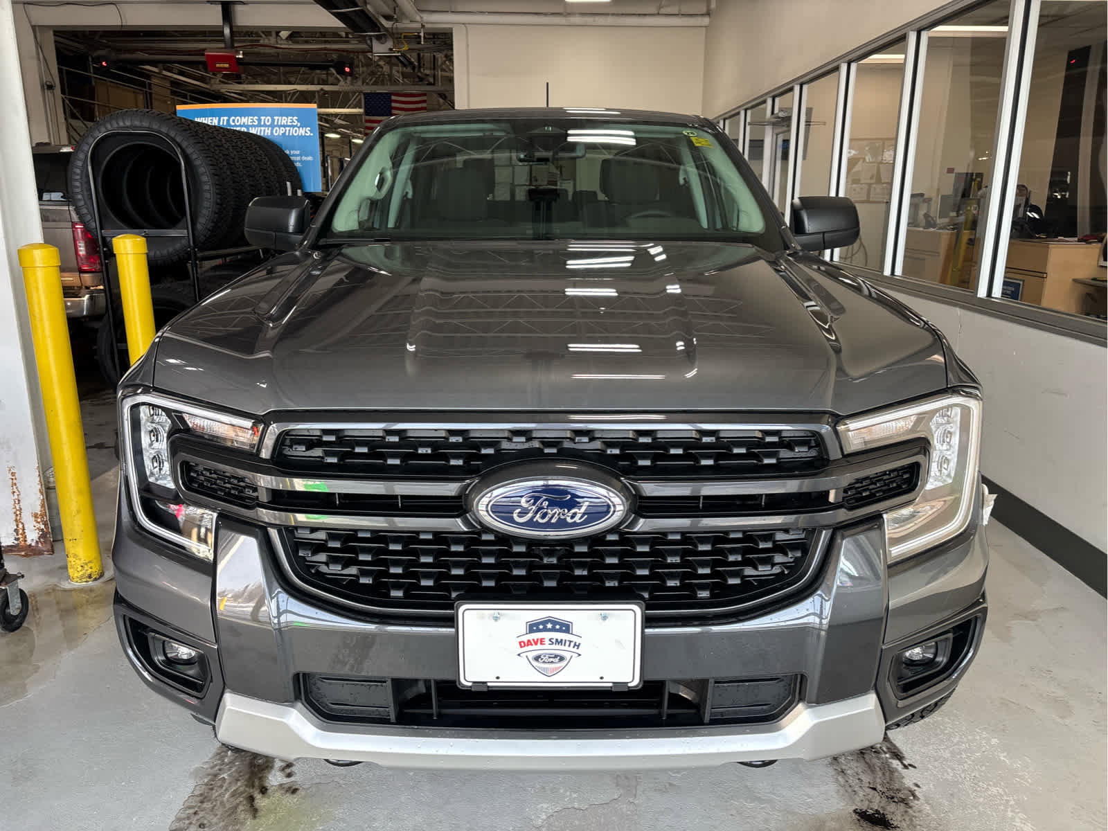 New 2025 Ford Ranger XLT w/ FX4 Off-Road Package image 2