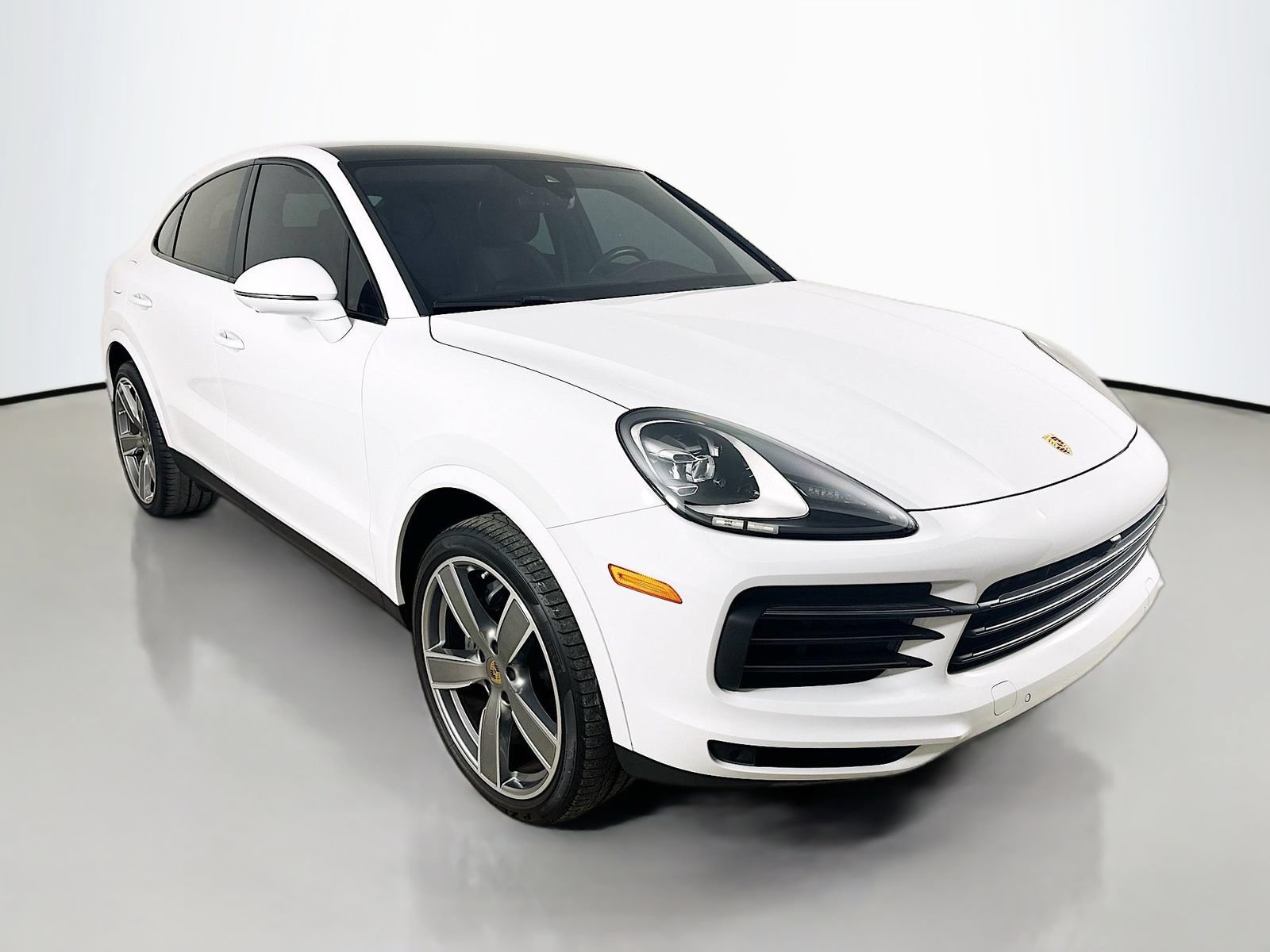 Used 2022 Porsche Cayenne S AWD/4WD image 3