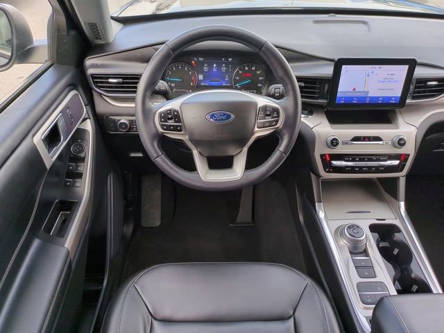 Used 2022 Ford Explorer XLT w/ Equipment Group 202A image 16