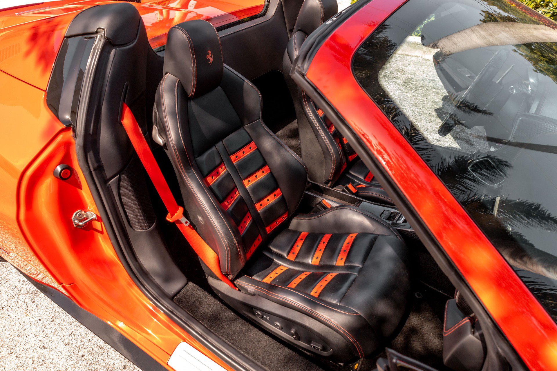 Used 2013 Ferrari 458 Spider RWD image 44