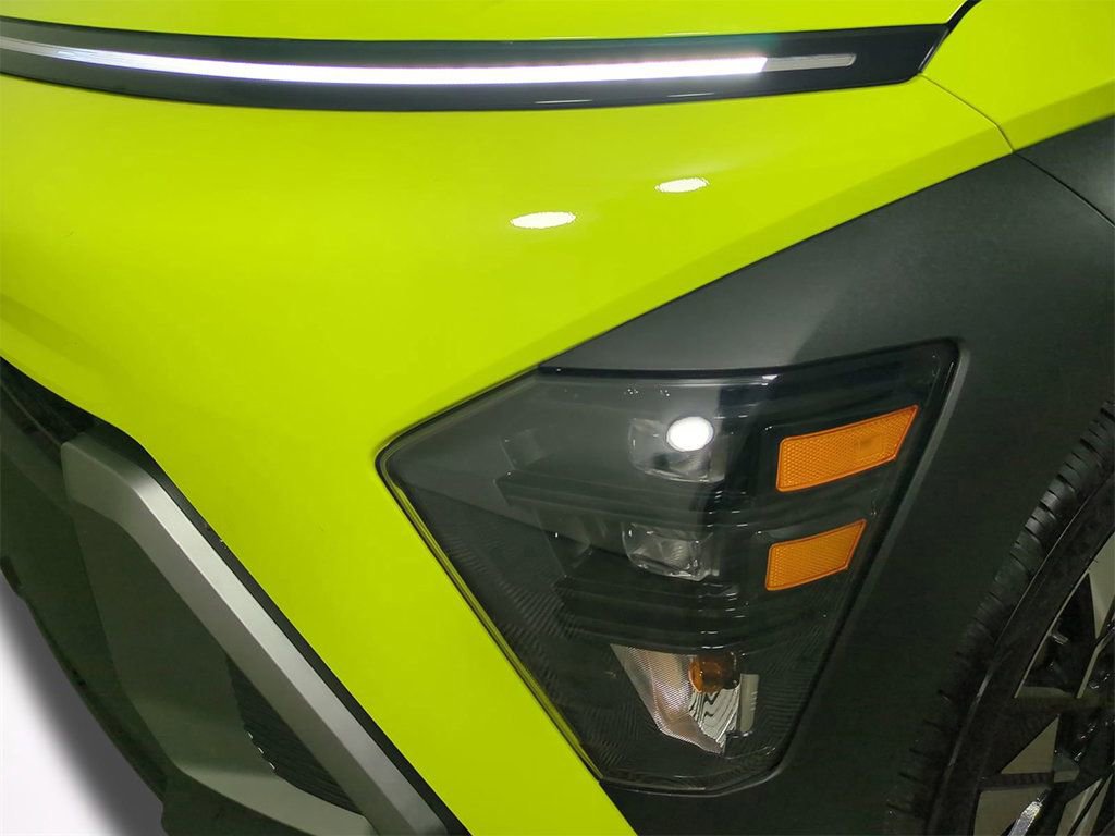 Certified 2025 Hyundai Kona SEL image 10