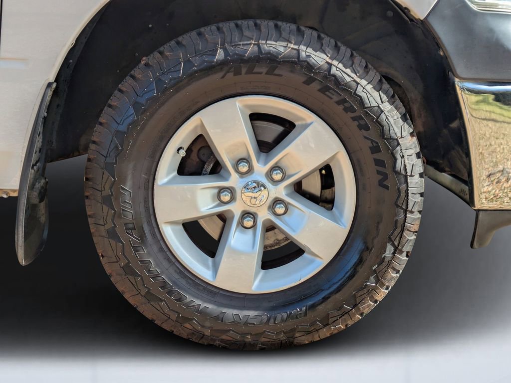 Used 2016 RAM 1500 ST w/ SXT Appearance Group image 11