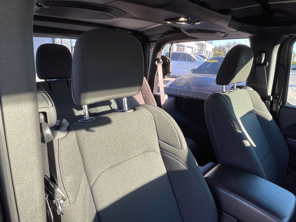 Used 2019 Jeep Wrangler Sport AWD/4WD image 27