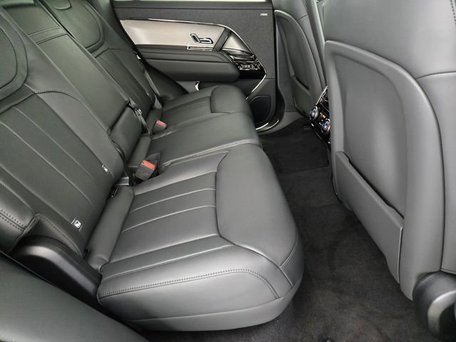 New 2026 Land Rover Range Rover Sport SE AWD/4WD image 17