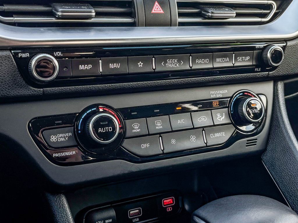 Used 2022 Kia Niro EX Premium image 39