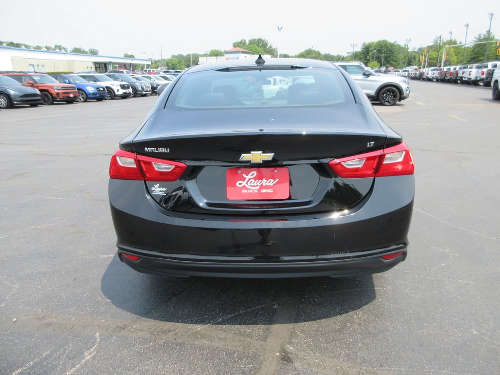 Certified 2018 Chevrolet Malibu LT w/ Leather Package FWD image 7