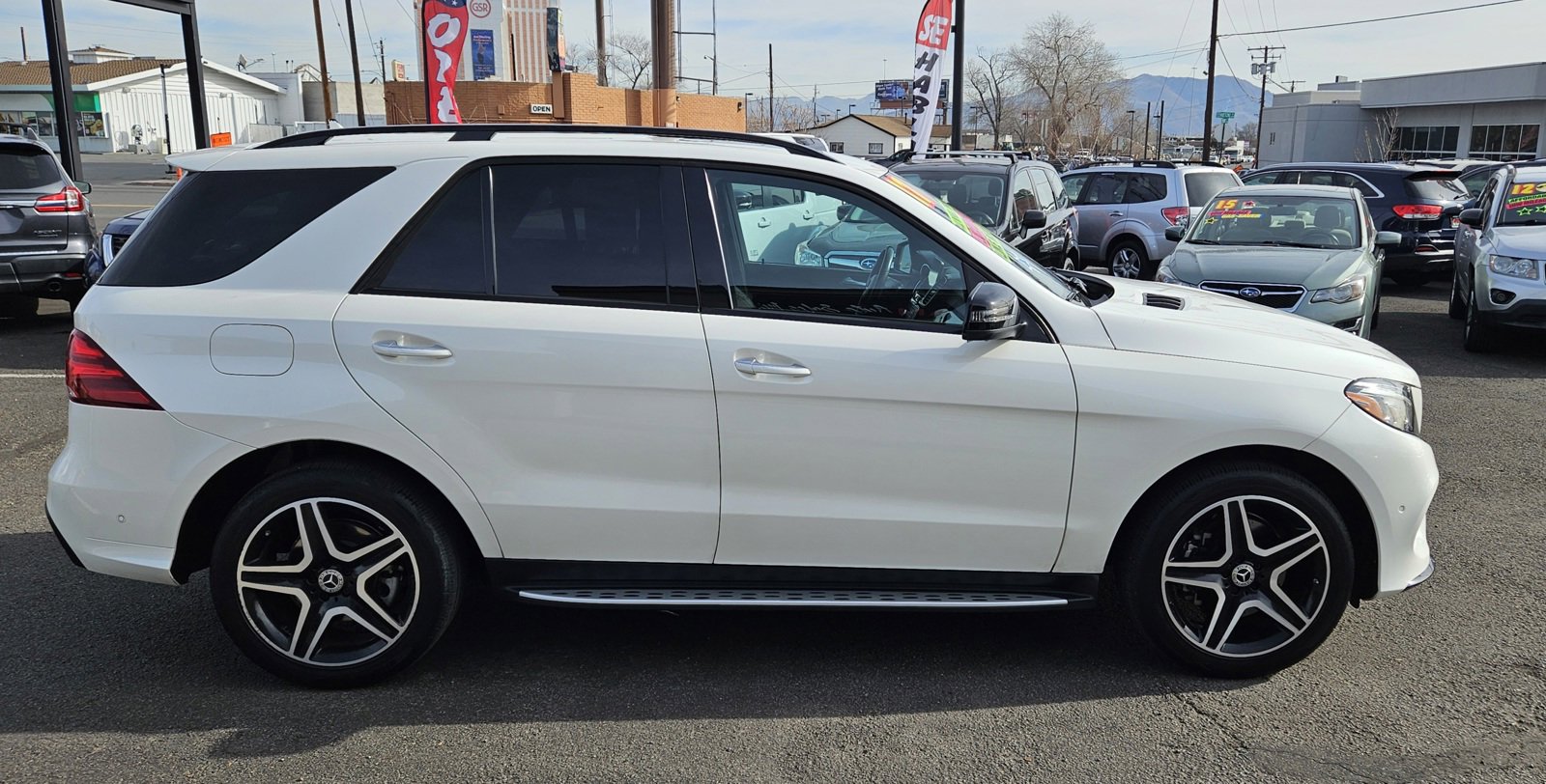 Used 2017 Mercedes-Benz GLE 350 GLE 350 4MATIC SUV image 3