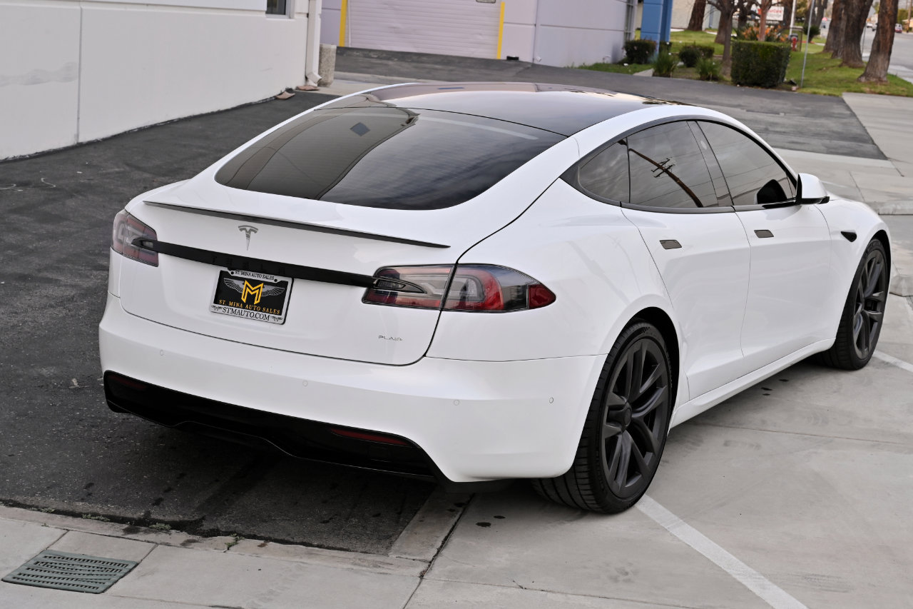 Used 2022 Tesla Model S Plaid image 7