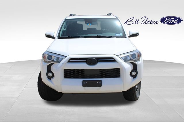 Used 2021 Toyota 4Runner SR5 Premium w/ Moonroof Package RWD image 2