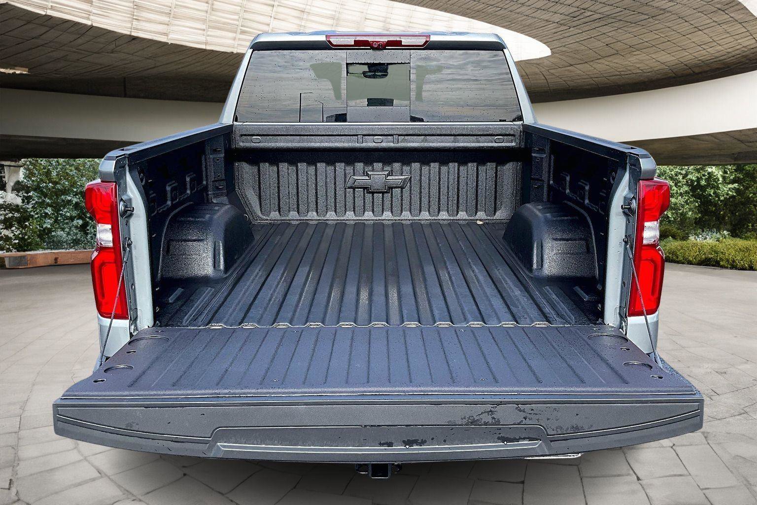 New 2026 Chevrolet Silverado 1500 LTZ w/ Technology Package AWD/4WD image 5