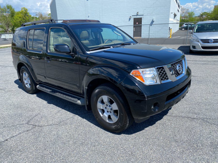 Used 2007 Nissan Pathfinder SE w/ SE Premium Pkg image 7