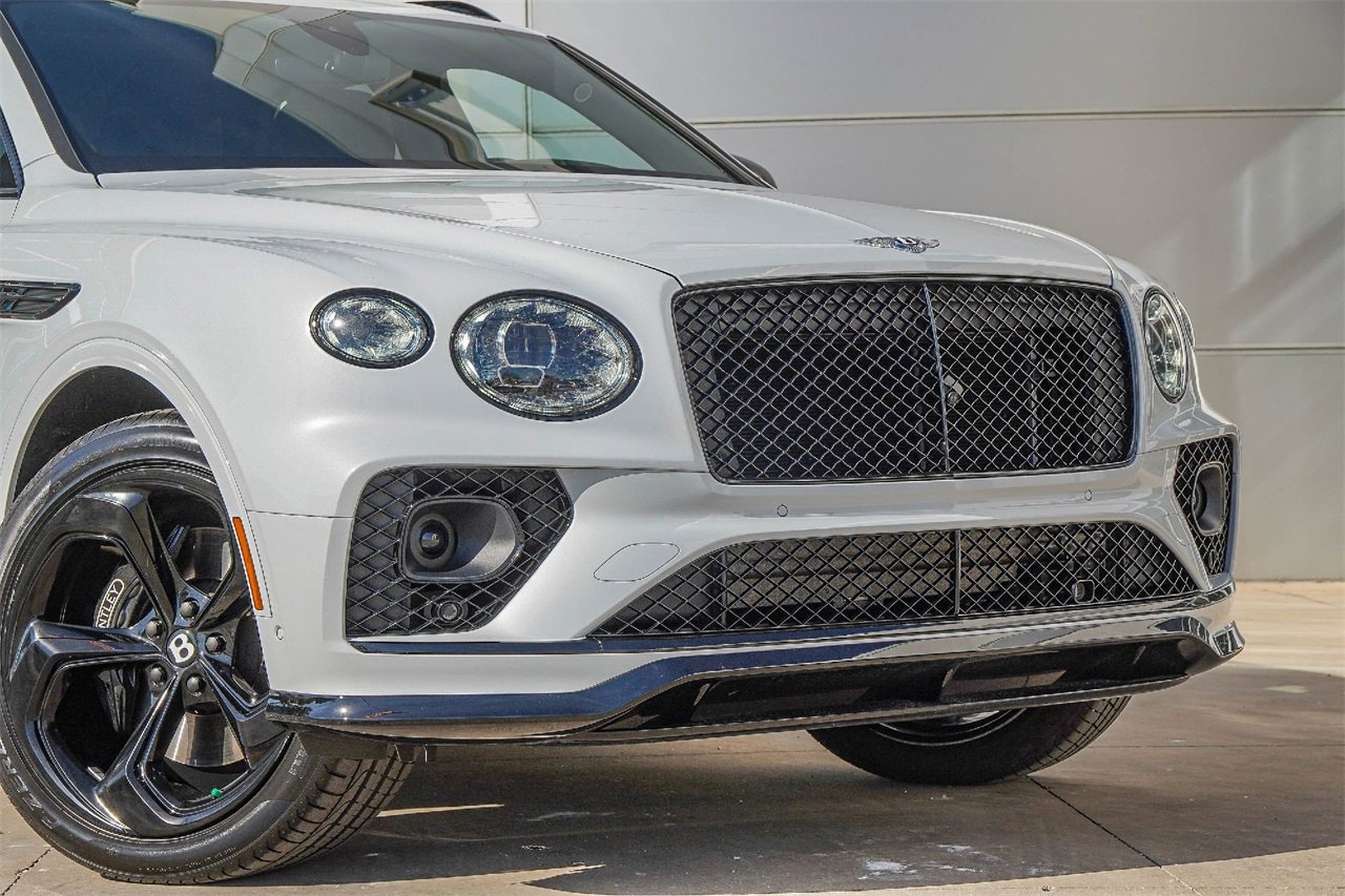 Used 2023 Bentley Bentayga image 5