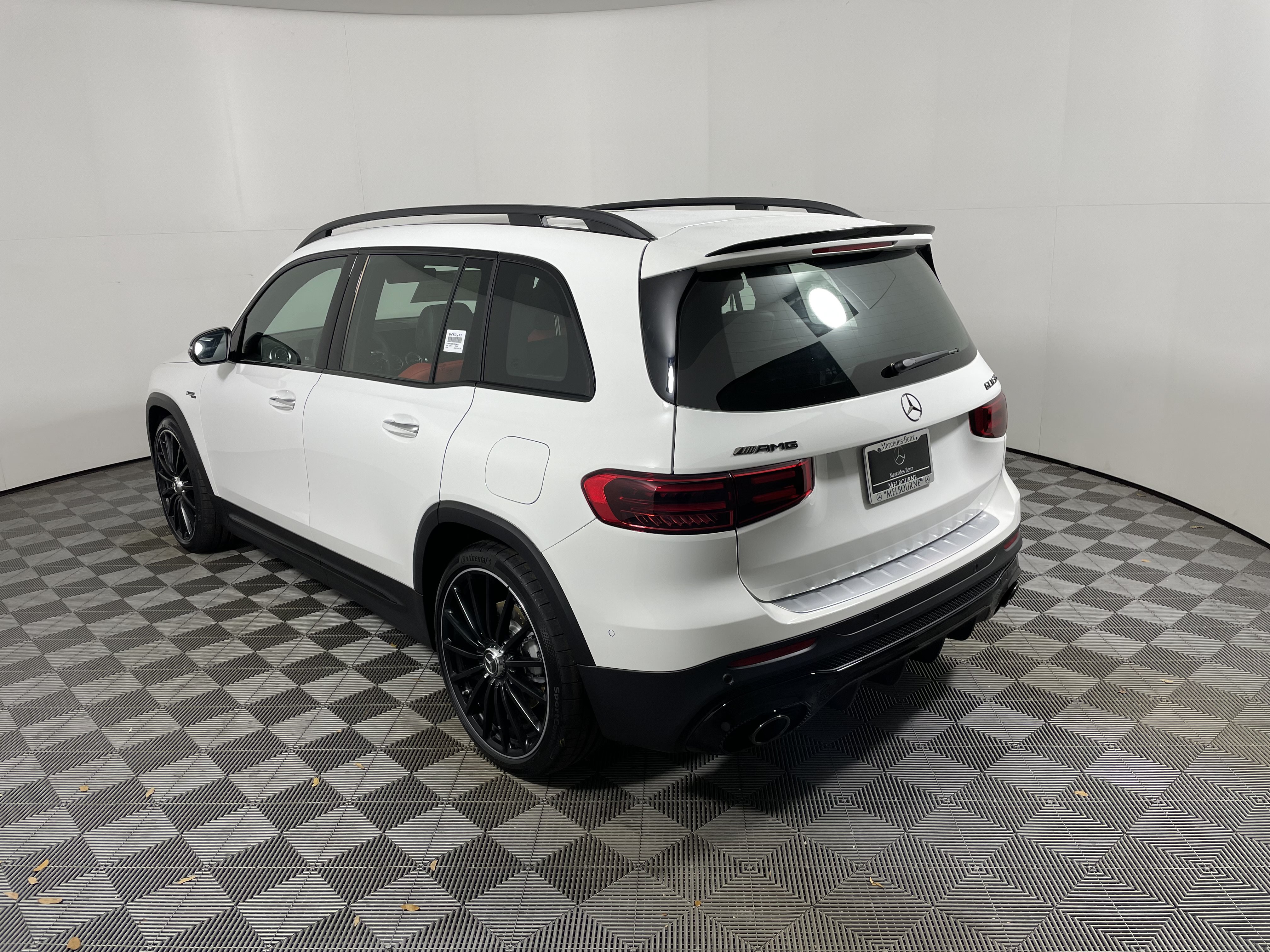 New 2026 Mercedes-Benz GLB 35 AMG 4MATIC image 3