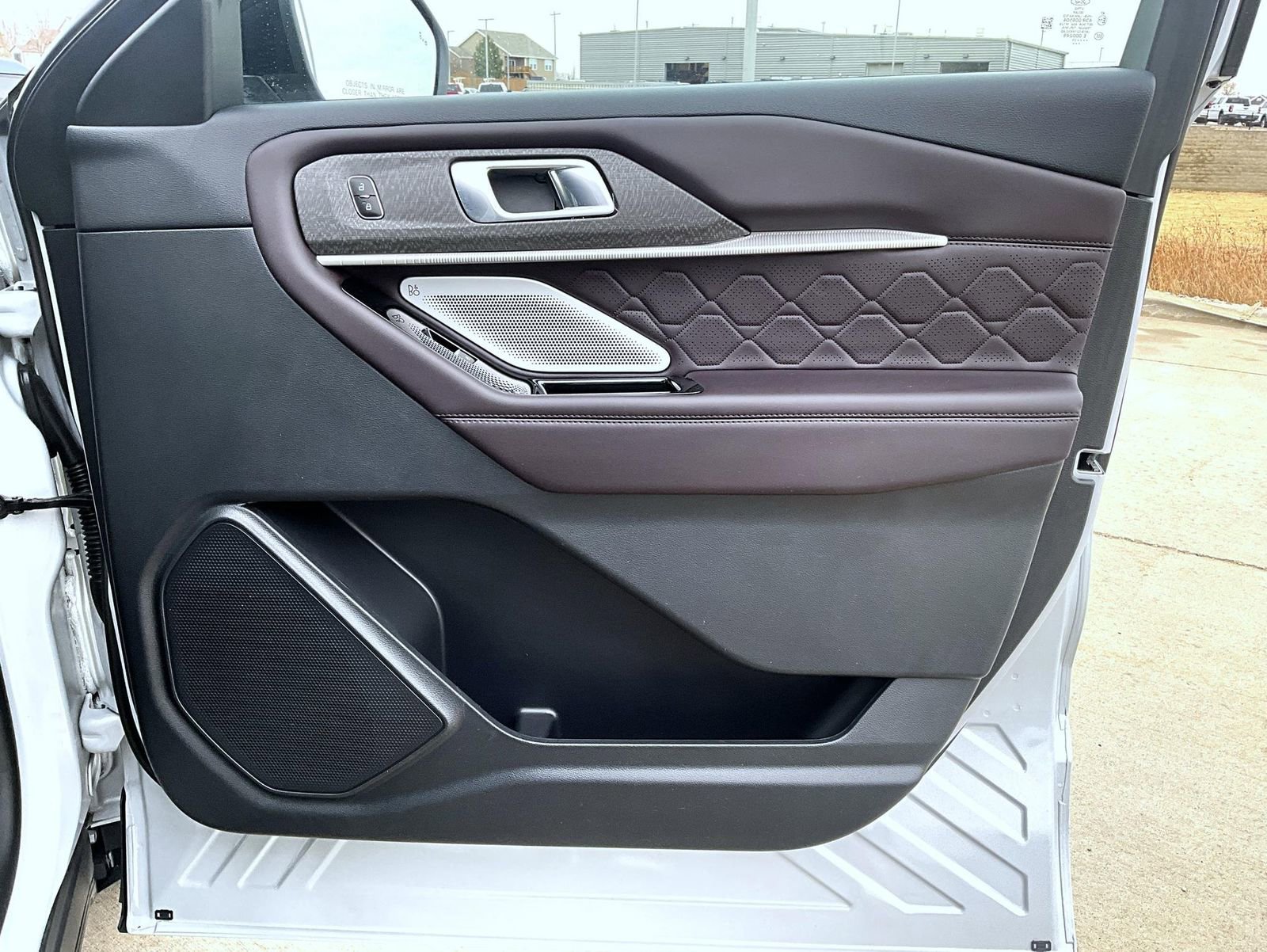 Used 2025 Ford Explorer Platinum w/ LUX Leather Package image 18