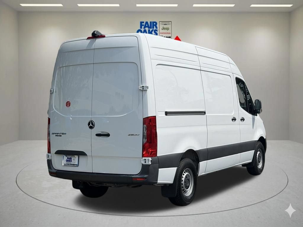 Used 2025 Mercedes-Benz Sprinter 2500 image 6