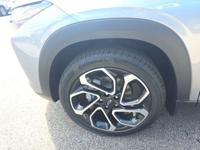 New 2026 Chevrolet Trax RS w/ Sunroof Package image 12