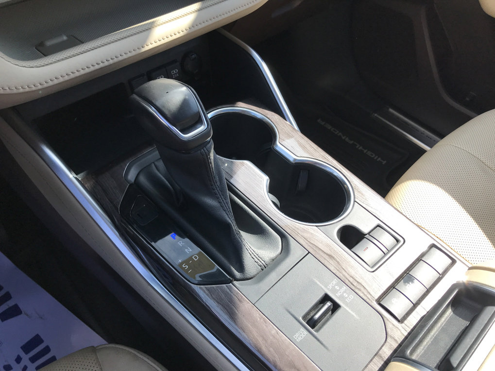 Certified 2021 Toyota Highlander Platinum image 25